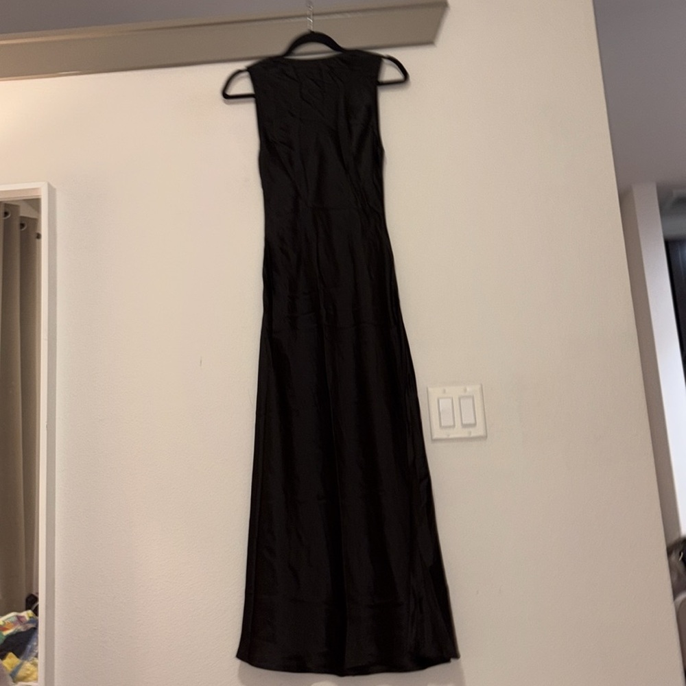ASTR The Label Ellora Satin Midi Dress in Black SZ S NWOT - Picture 5 of 7